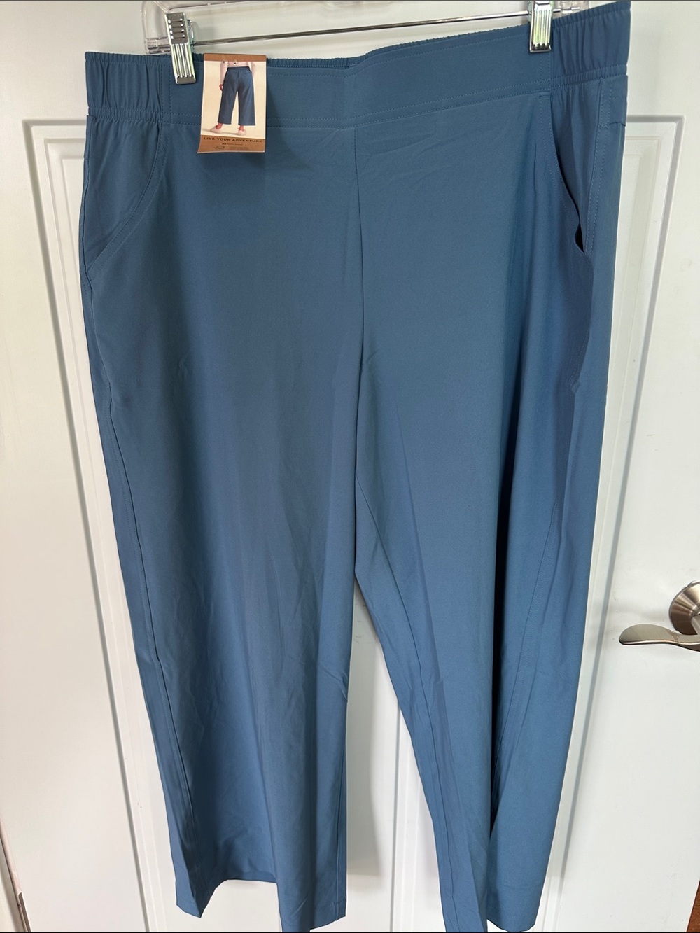 NWT Eddie Bauer Women's Blue Stretch Pull-On Travel Pants Large Traveler Crop